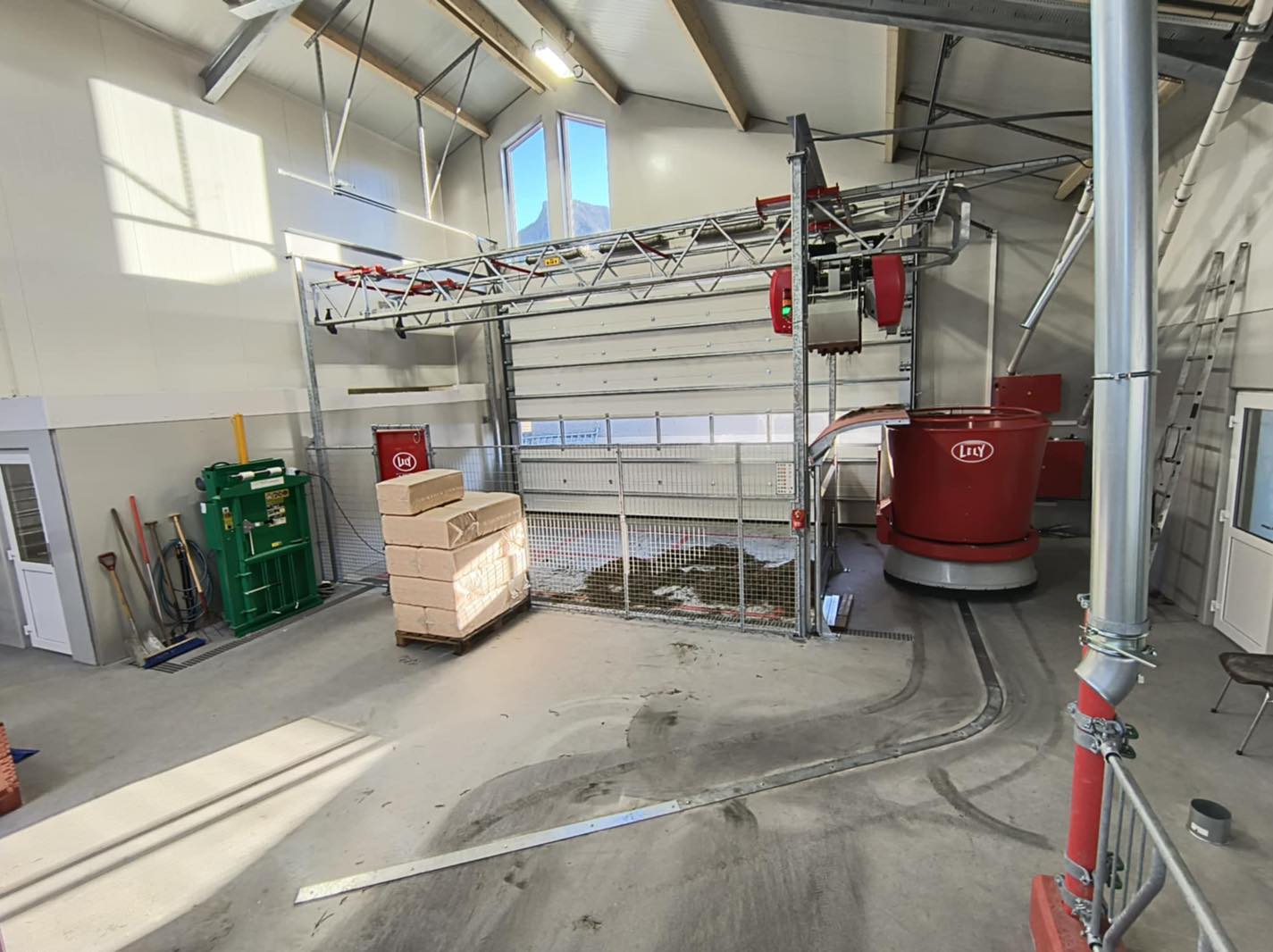 Fôrkjøkkenet hos May Sissel og Sveinar Vadla i Årdal, februar 2025