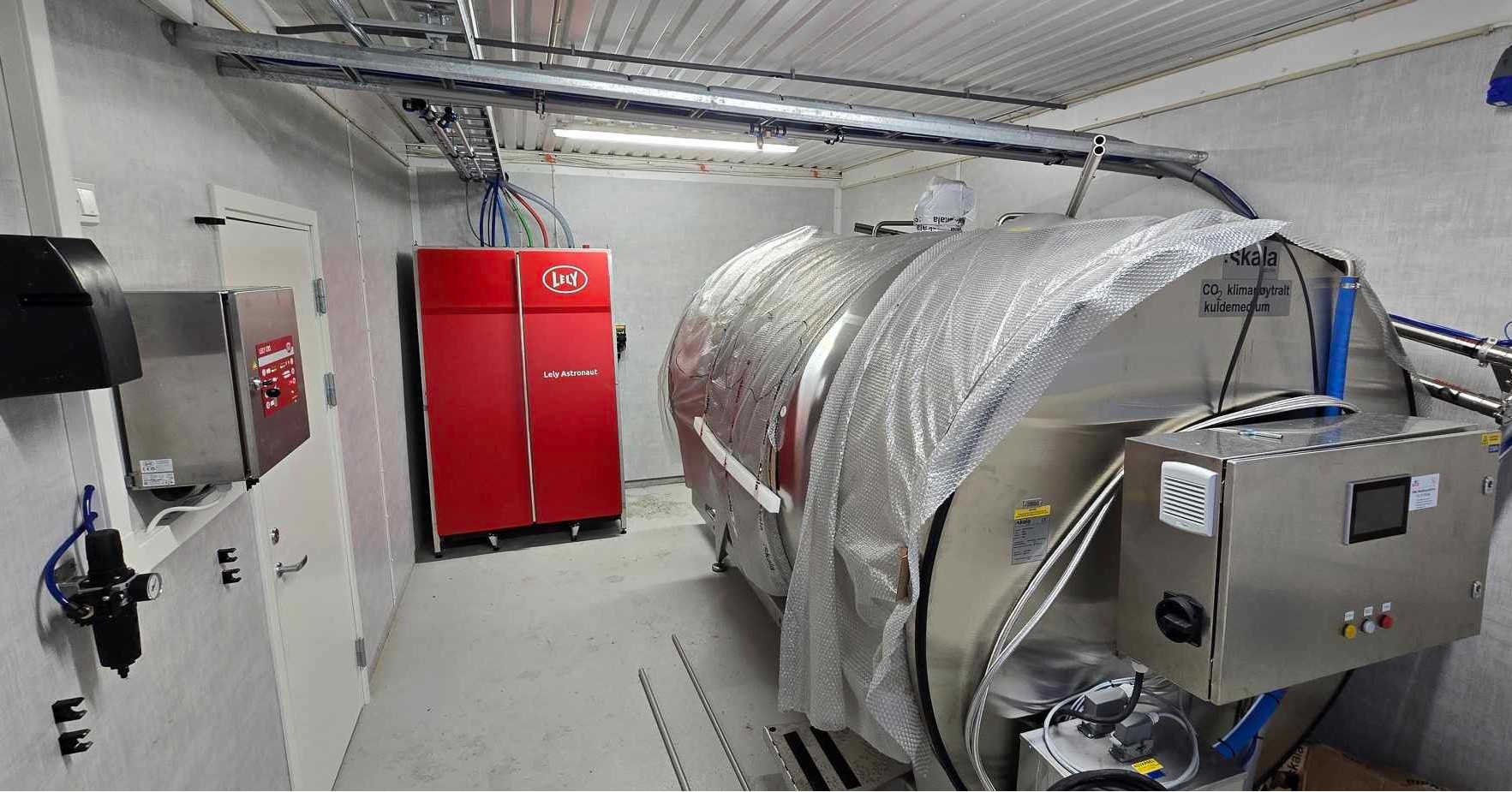 Klart for melkeproduksjon hos Magnus Åsegg, Steinsdalen februar 2025